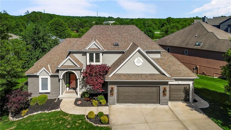 8801 N Farley Ave, Kansas City, MO 64157