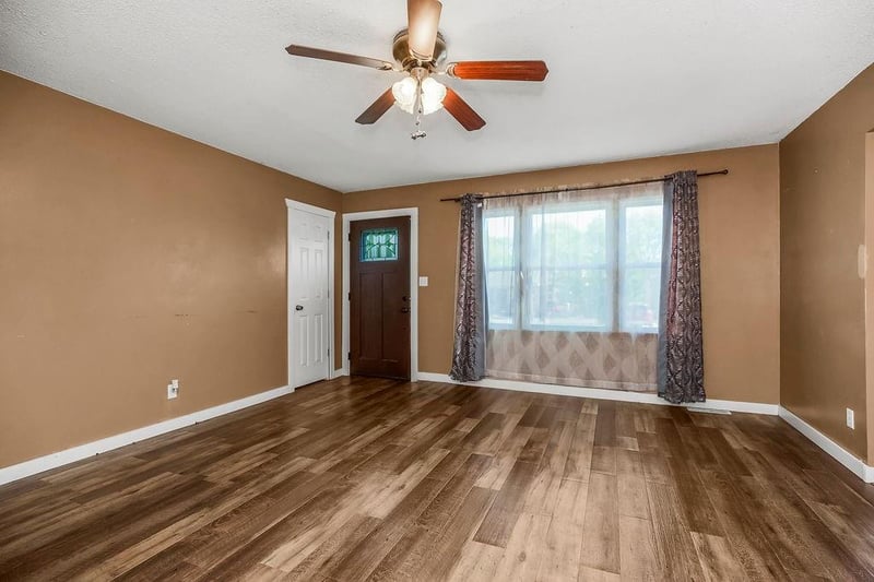 302 28th St, Independence, MO 64050