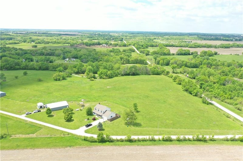 634 Oo Hw, Odessa, MO 64076