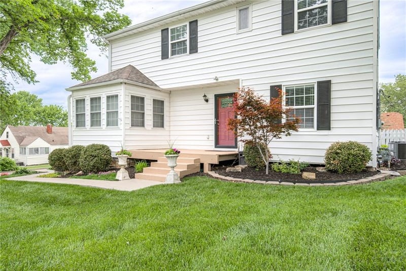 920 County Line Rd, Kansas City, KS 66103