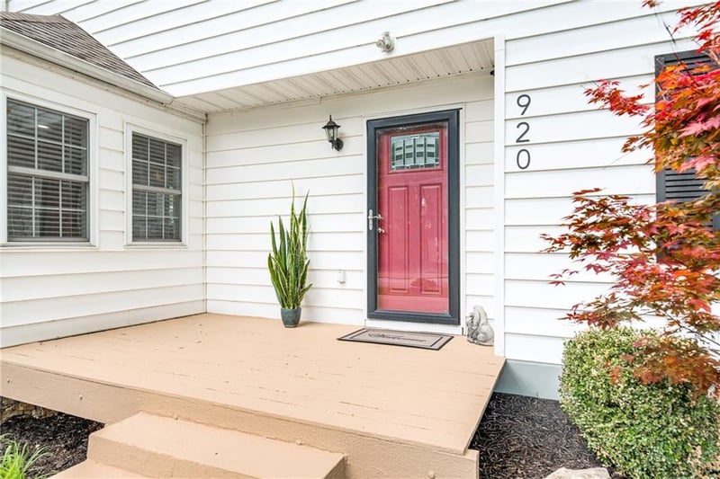 920 County Line Rd, Kansas City, KS 66103
