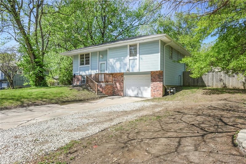 16006 Lawrence Ave, Belton, MO 64012