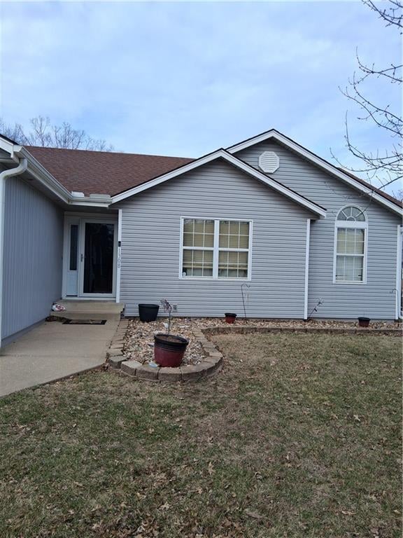 1308 Cottonwood Dr, Greenwood, MO 64034