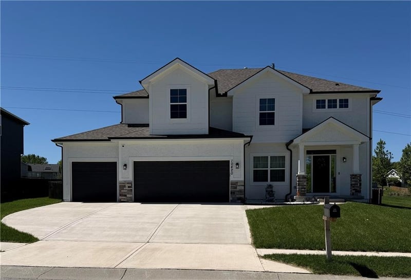 10420 Flora Ave, Kansas City, MO 64155