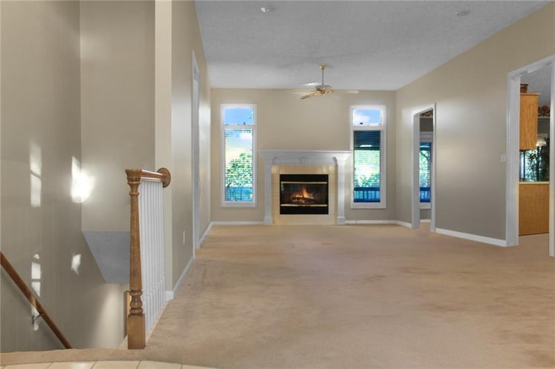 17800 30th Dr, Independence, MO 64057