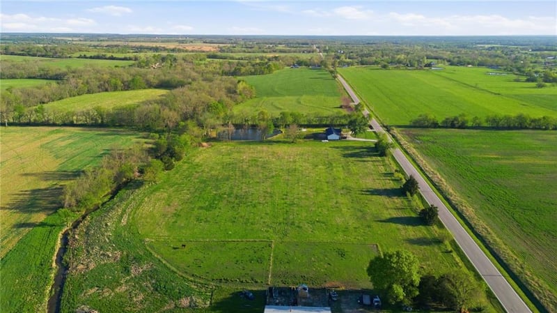 Block Rd, Paola, KS 66071
