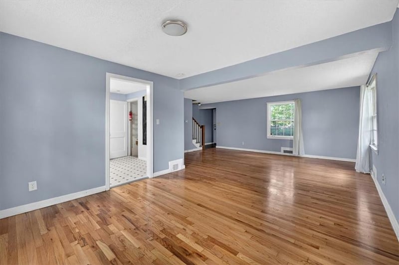 636 63rd Ter, Kansas City, MO 64110