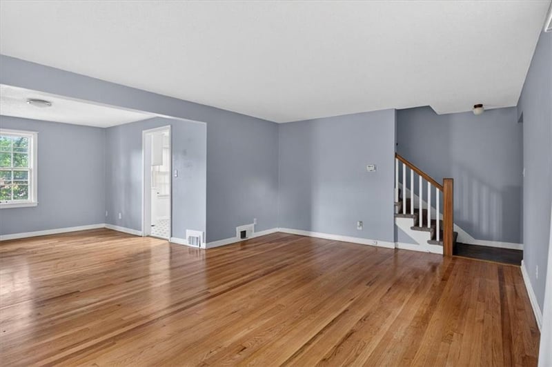 636 63rd Ter, Kansas City, MO 64110