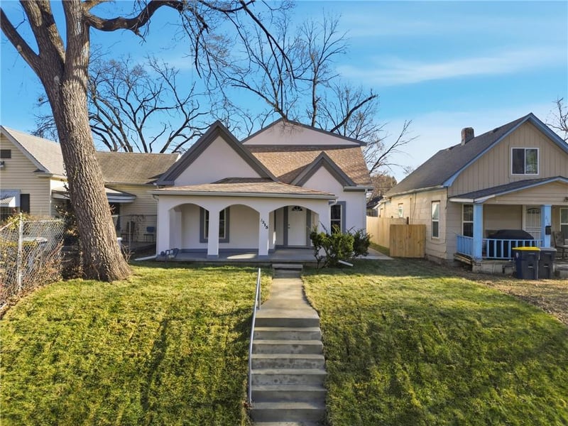 2315 Brighton Ave, Kansas City, MO 64127