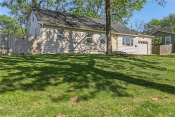 3137 9th Pl, Kansas City, KS 66103