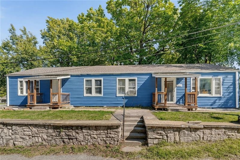 1003-1005 College St, Independence, MO 64050