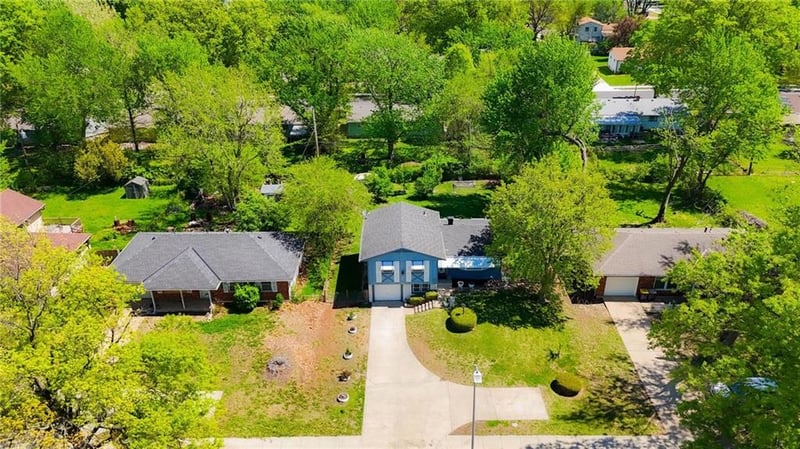 9005 Blue Ridge Blvd, Kansas City, MO 64138