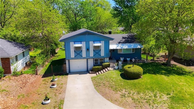 9005 Blue Ridge Blvd, Kansas City, MO 64138