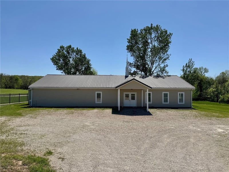 480 Dd Hw, Warrensburg, MO 64093
