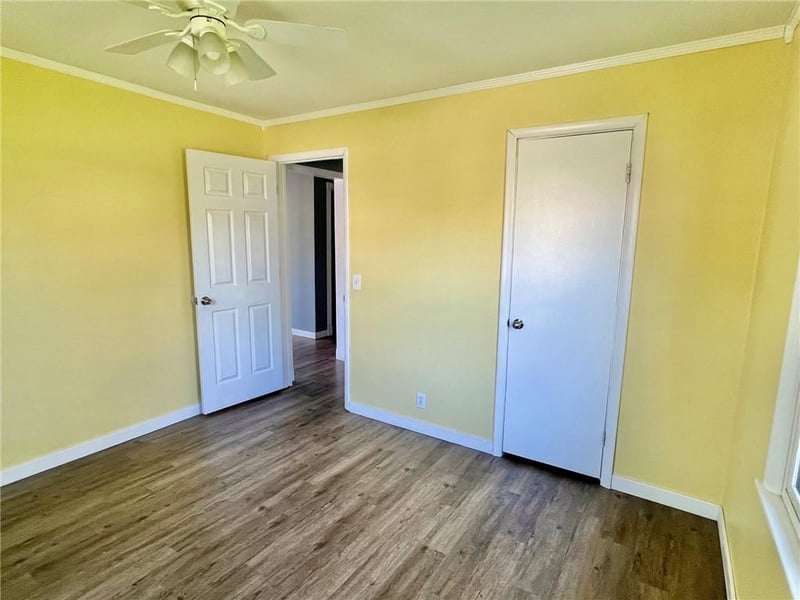101 9th Ter, Odessa, MO 64076