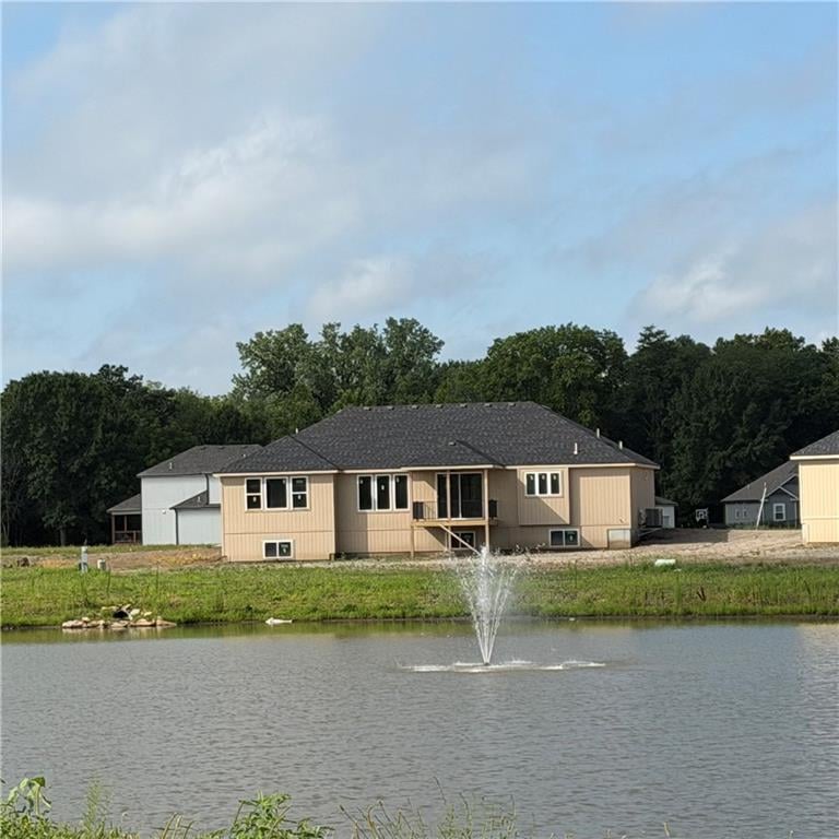2351 Foxtail Dr, Kearney, MO 64060