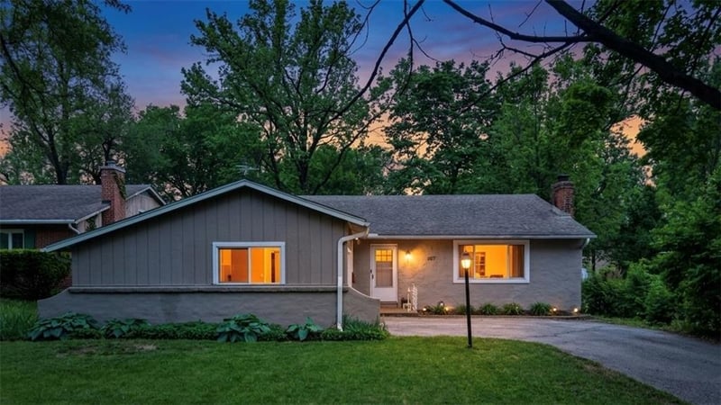 607 90th Ter, Kansas City, MO 64131