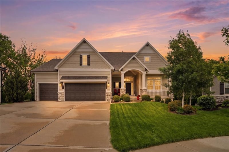 15670 171 Ter, Olathe, KS 66062