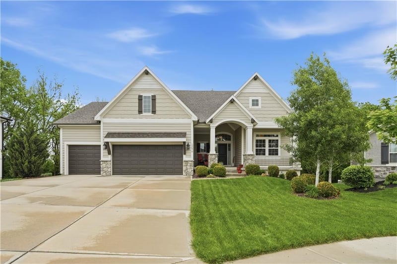 15670 171 Ter, Olathe, KS 66062