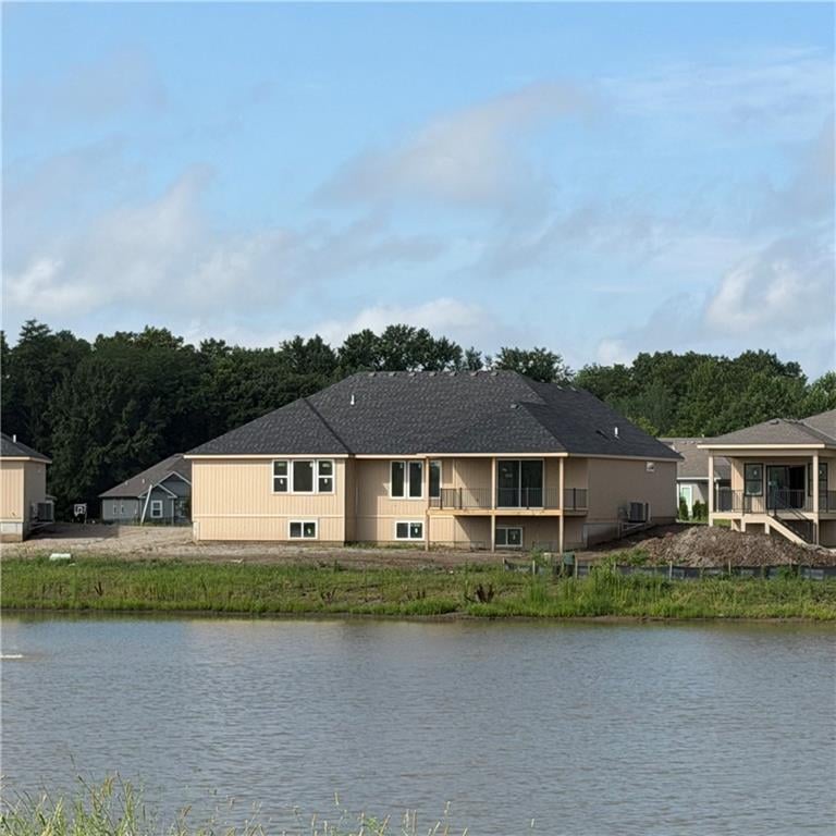 2347 Foxtail Dr, Kearney, MO 64060