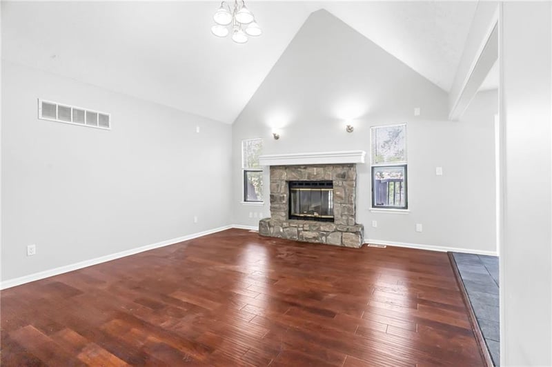 7307 118th Pl, Kansas City, MO 64134