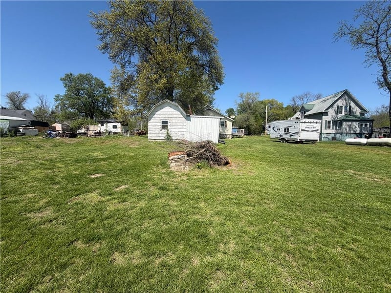 340 Wisconsin St, Breckenridge, MO 64625