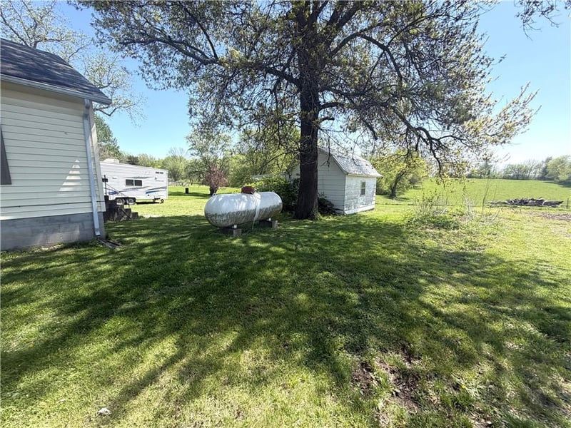 340 Wisconsin St, Breckenridge, MO 64625