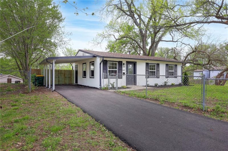 2605 48th St, Kansas City, KS 66106