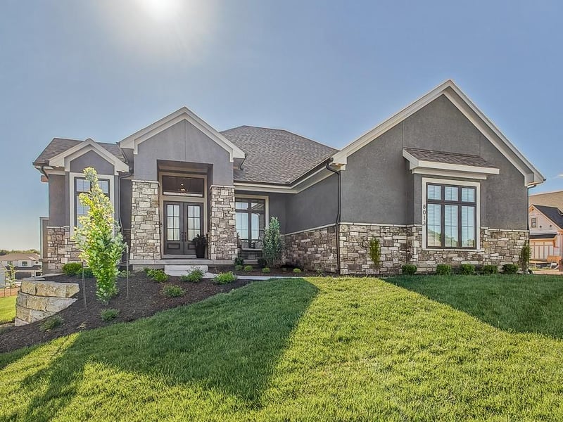 21509 80th Ter, Shawnee, KS 66220