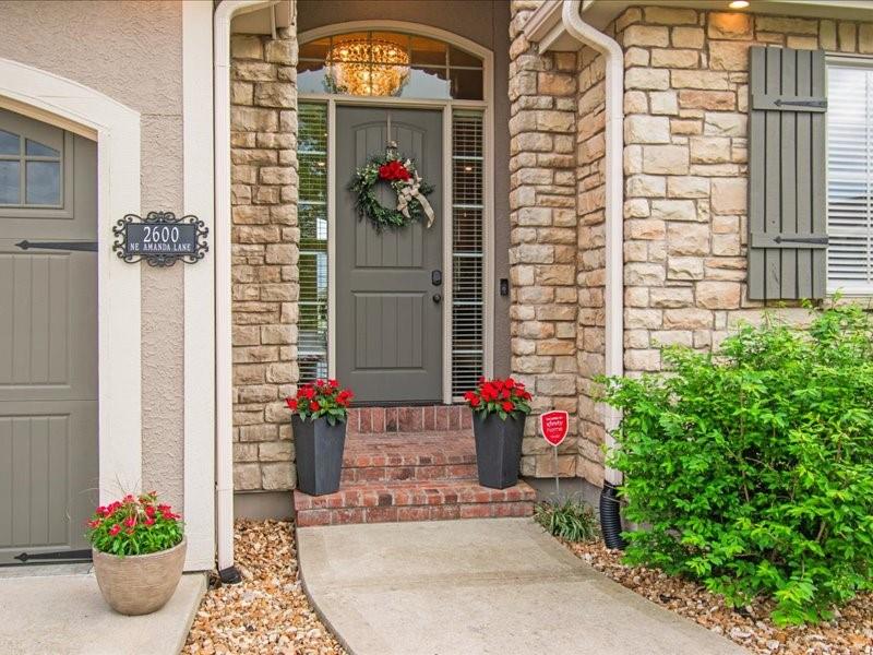 2600 NE Amanda Ln, Blue Springs, MO 64029