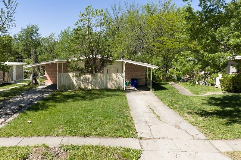 8436 Kessler St, Overland Park, KS 66212