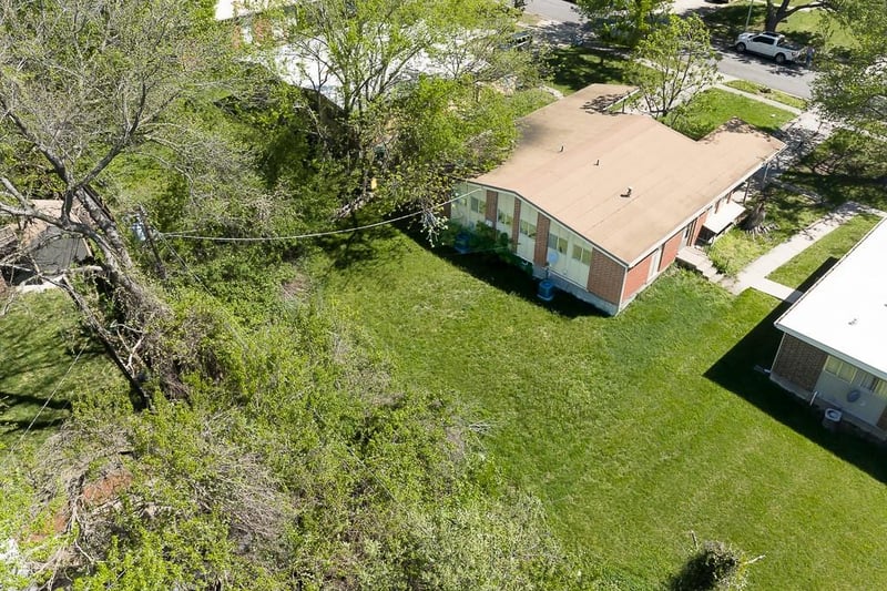 8436 Kessler St, Overland Park, KS 66212