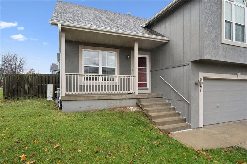 5501 90th St, Kansas City, MO 64154