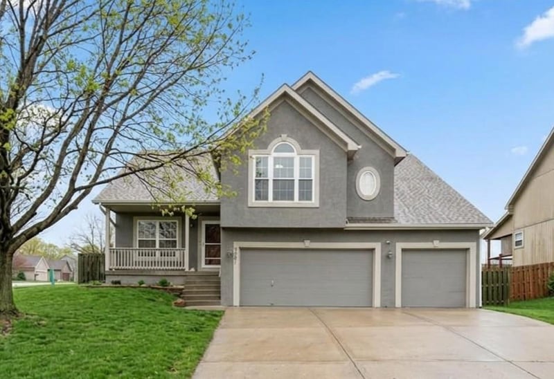 5501 90th St, Kansas City, MO 64154