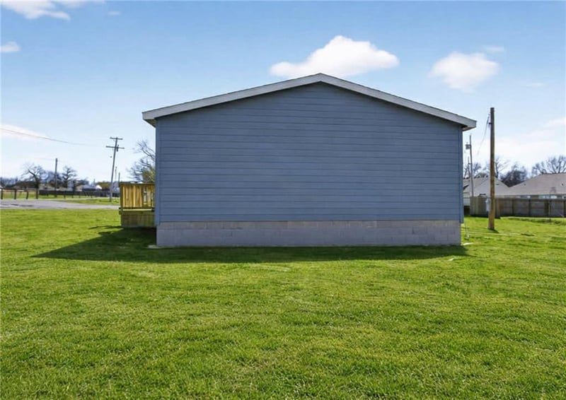 1704 Wood St, Galena, KS 66739