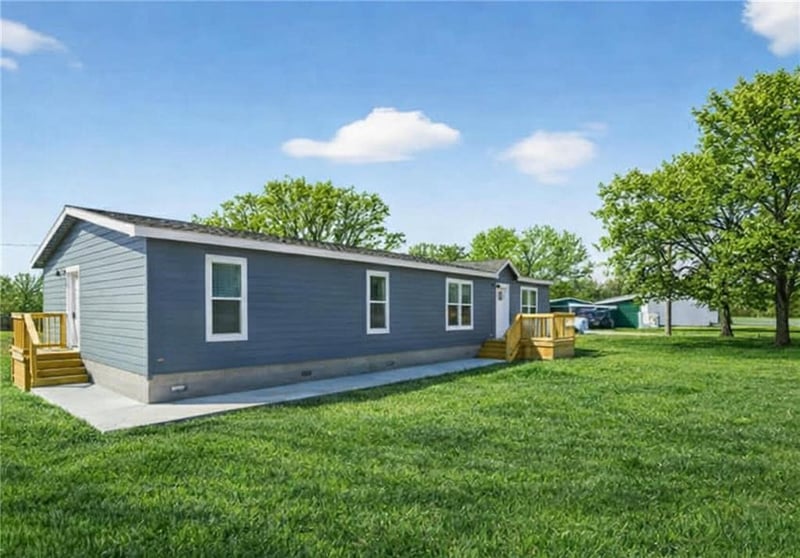 1704 Wood St, Galena, KS 66739