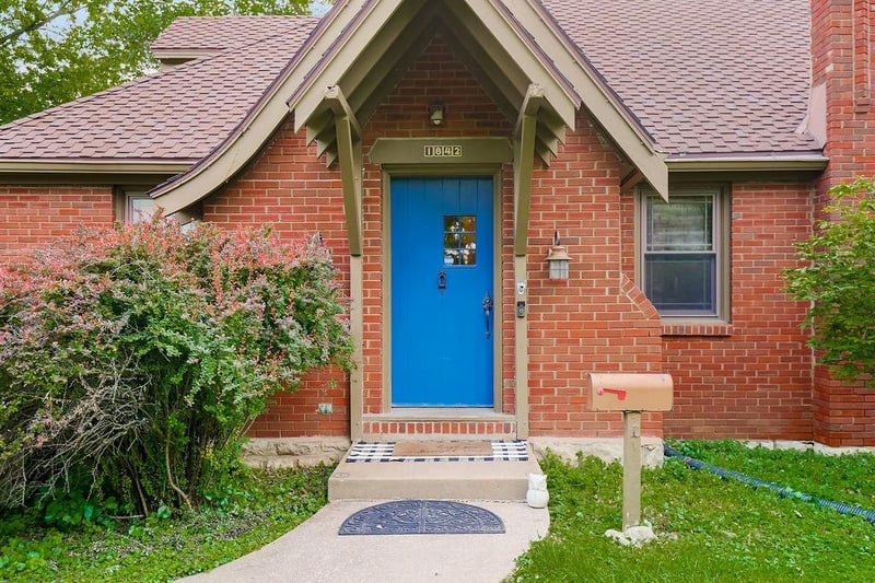 1842 Drumm Ave, Independence, MO 64055