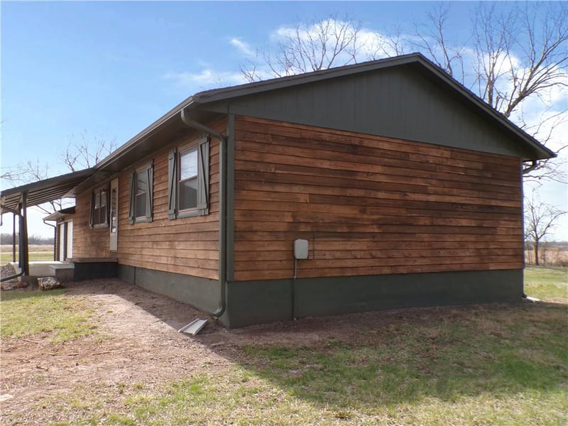 1010 2800 St, Laharpe, KS 66751