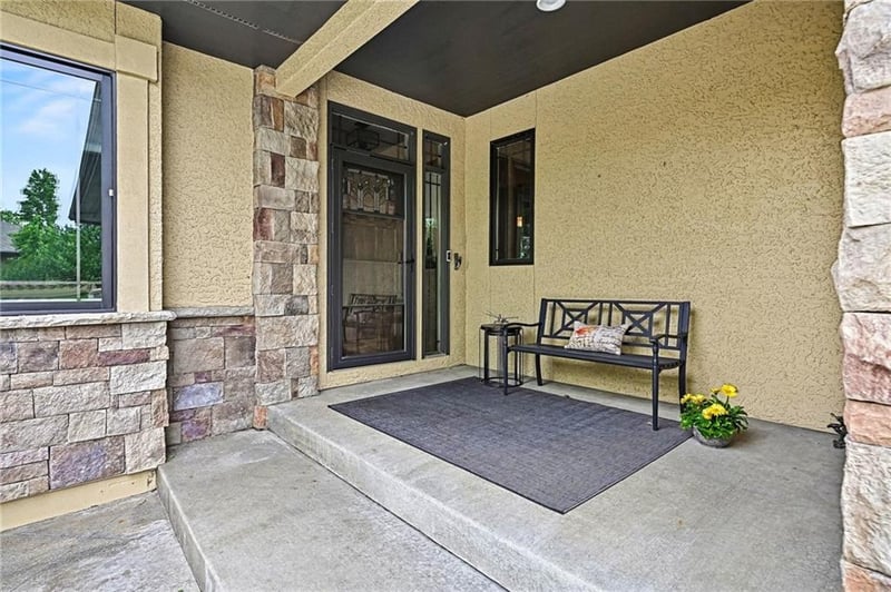 19405 102nd St, Lenexa, KS 66220