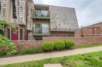 3602 Gillham Rd #4, Kansas City, MO 64111