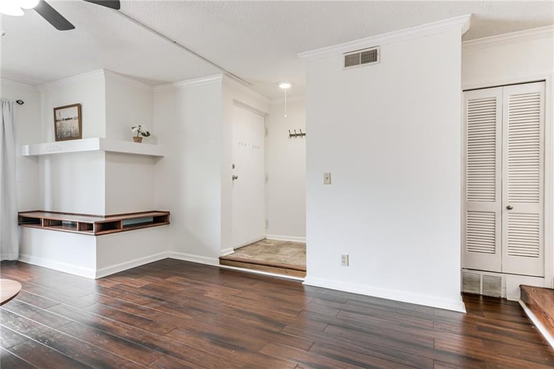 3602 Gillham Rd #4, Kansas City, MO 64111