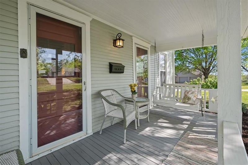 9101 Holmes Rd, Kansas City, MO 64131