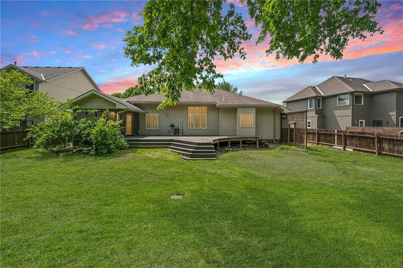 9123 Oregon Ave, Kansas City, MO 64154