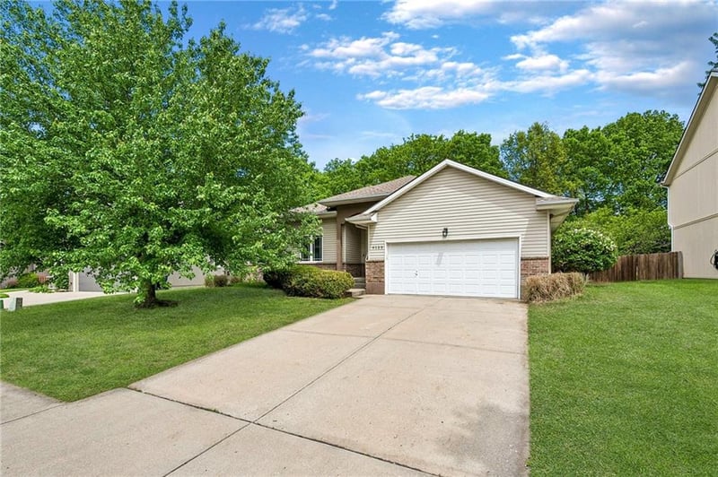 9123 Oregon Ave, Kansas City, MO 64154