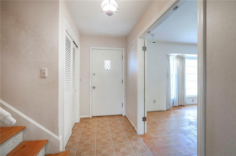 406 109th St, Kansas City, MO 64114