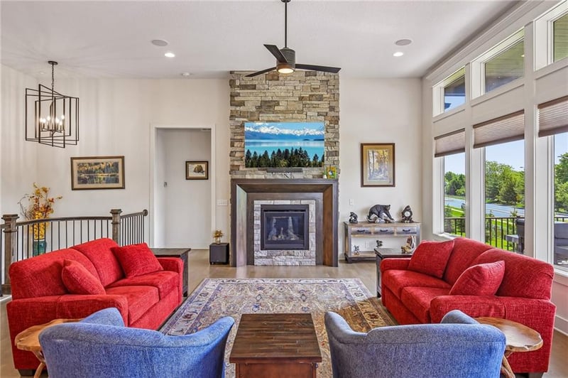 3121 SW Merriam Dr, Lee's Summit, MO 64081