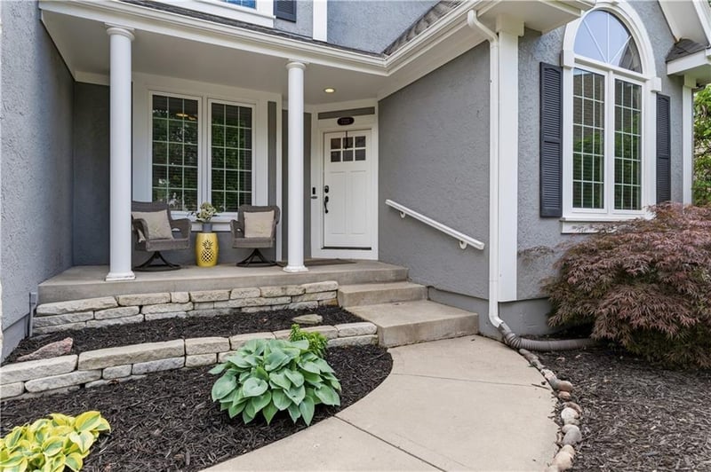 7221 Mullen Rd, Shawnee, KS 66216