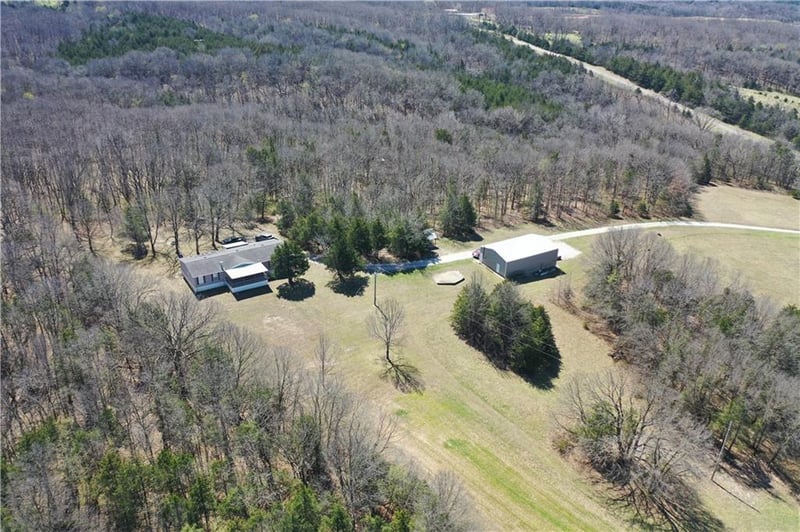 25240 Hwy T Hw, Milan, MO 63556