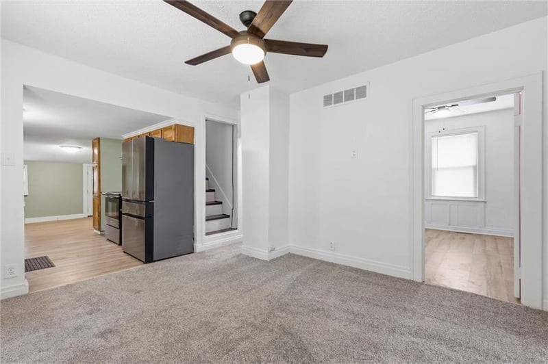 510 Lindberg Dr, Kansas City, MO 64118