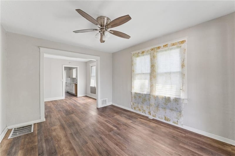 4046 68th Ter, Kansas City, MO 64132